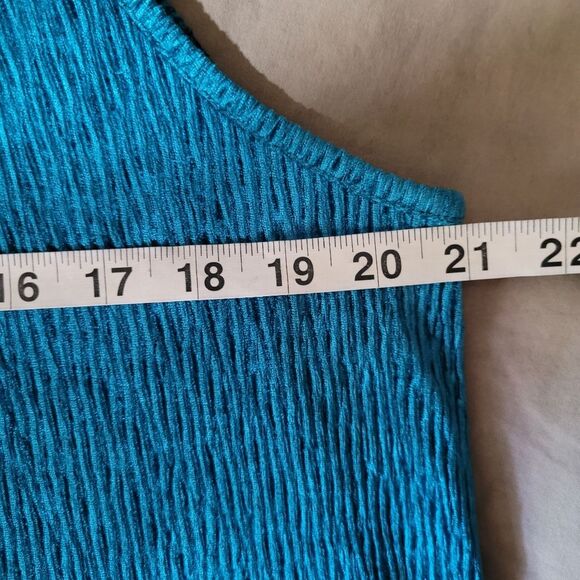 Cable & Gauge size medium blue roughed mock neck halter top NWT - Picture 8 of 12